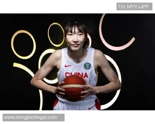 韩旭荣膺WCBA联赛常规赛最有价值球员奖杯展现卓越篮球实力